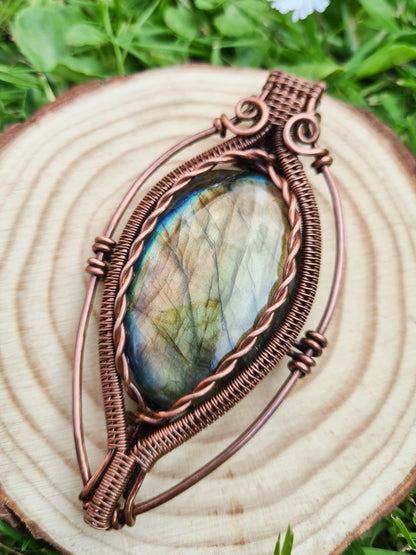 Super Flashy Labradorite Pendant