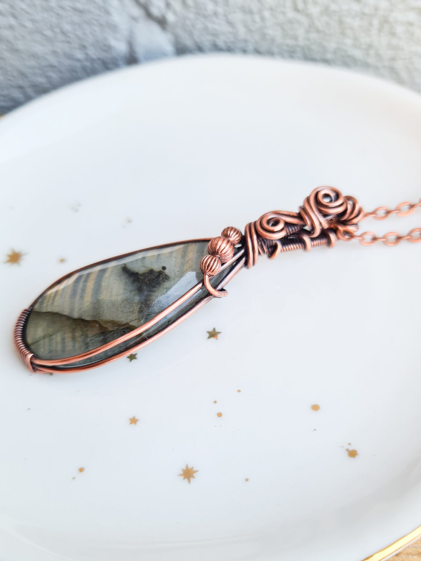 Golden Labradorite Pendant