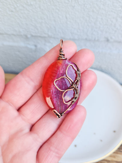 Agate Flower Pendant